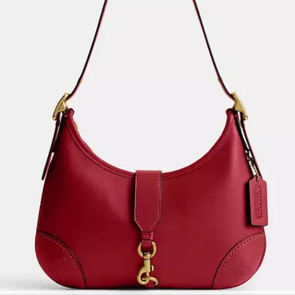 COACH Hamptons Hobo in Ruby. NWT